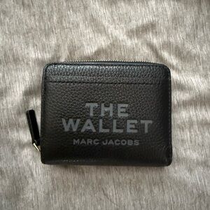 Marc Jacobs Black Textured Wallet